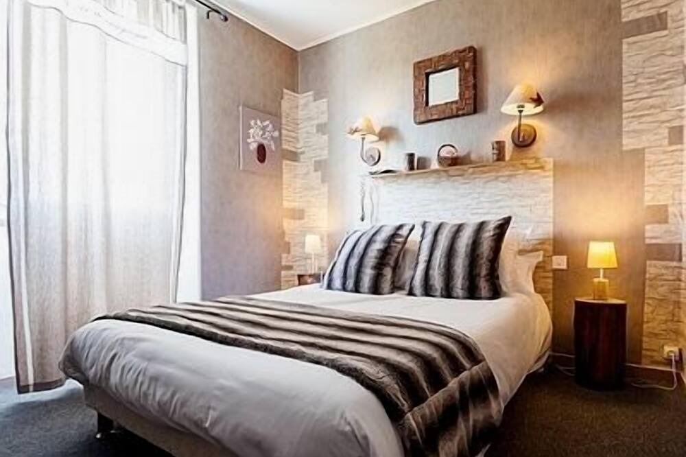 Photo of Bedroom in Vezenobres