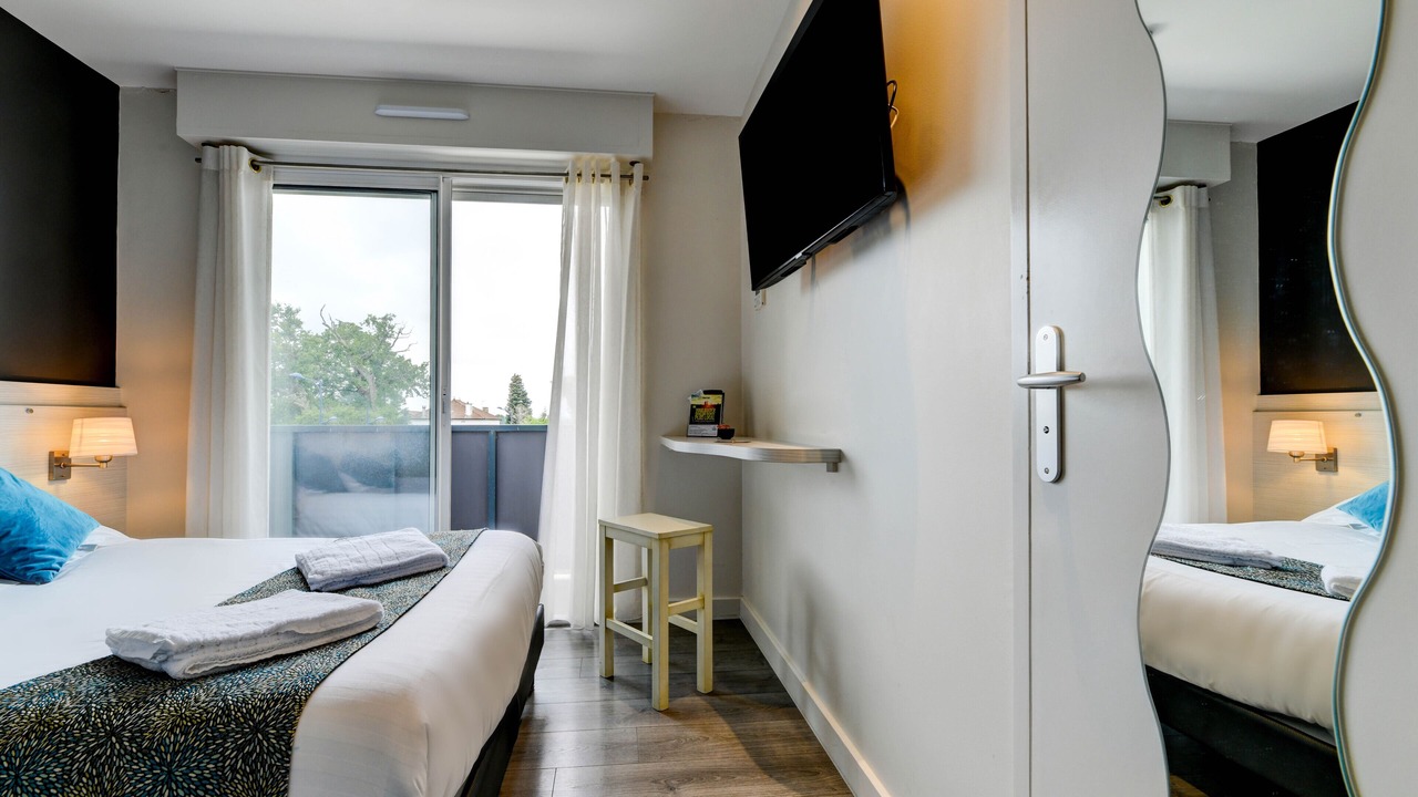 Photo of Bedroom in Saint-Lon-les-Mines