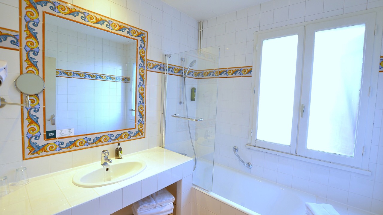 Photo of Bathroom in Revel