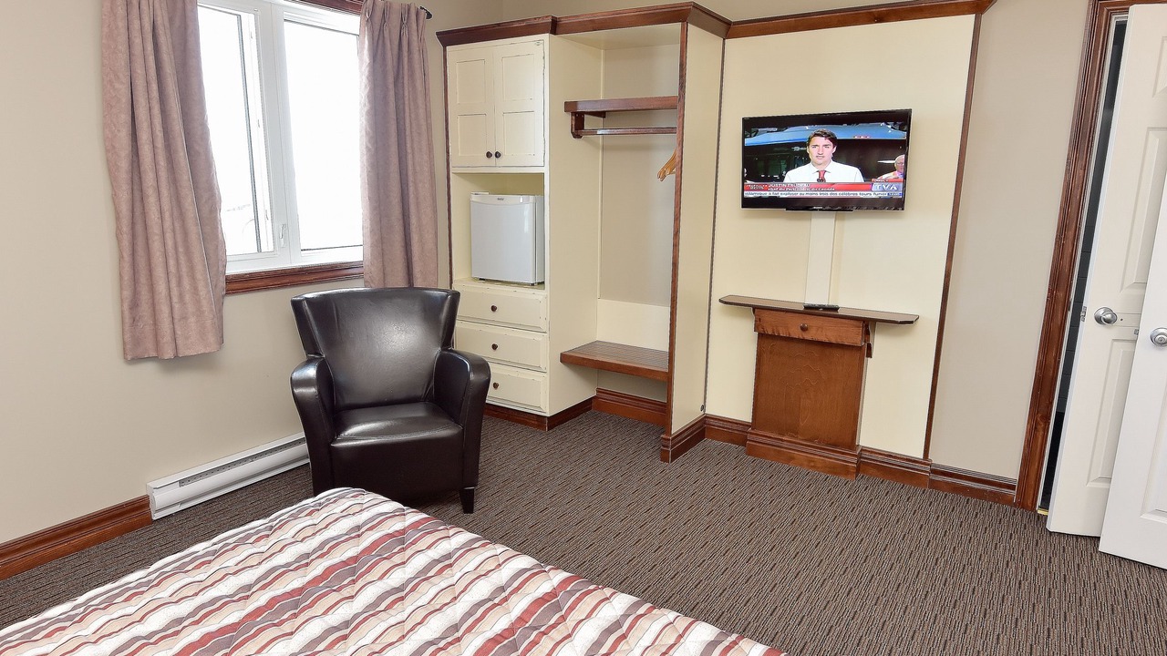 Photo of Bedroom in Saint-Simeon