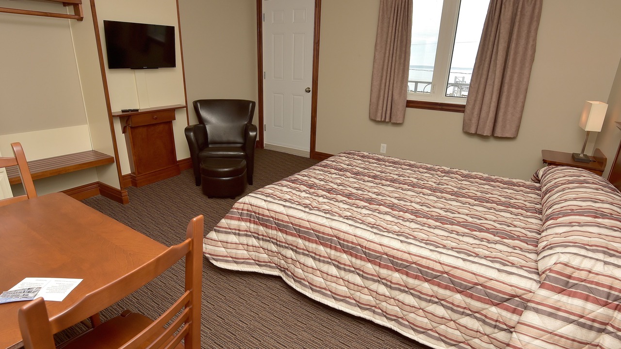 Photo of Bedroom in Saint-Simeon