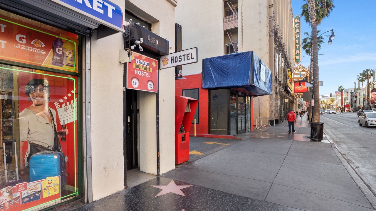 Photo of Outdoor in Hollywood