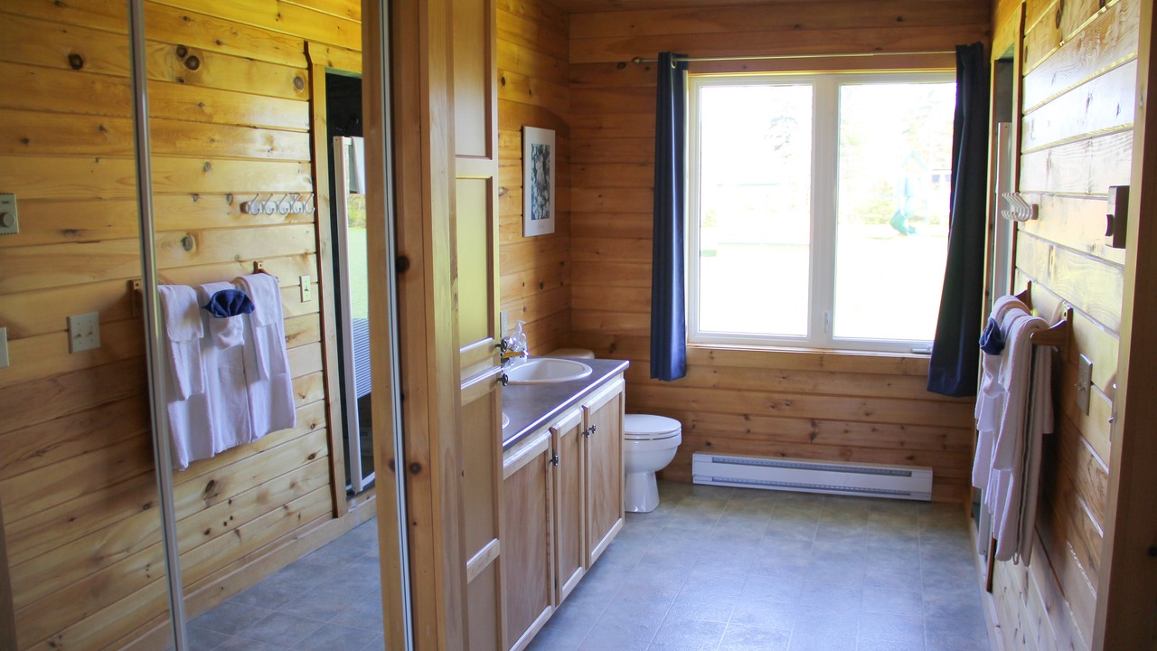 Photo of Bathroom in Cavendish