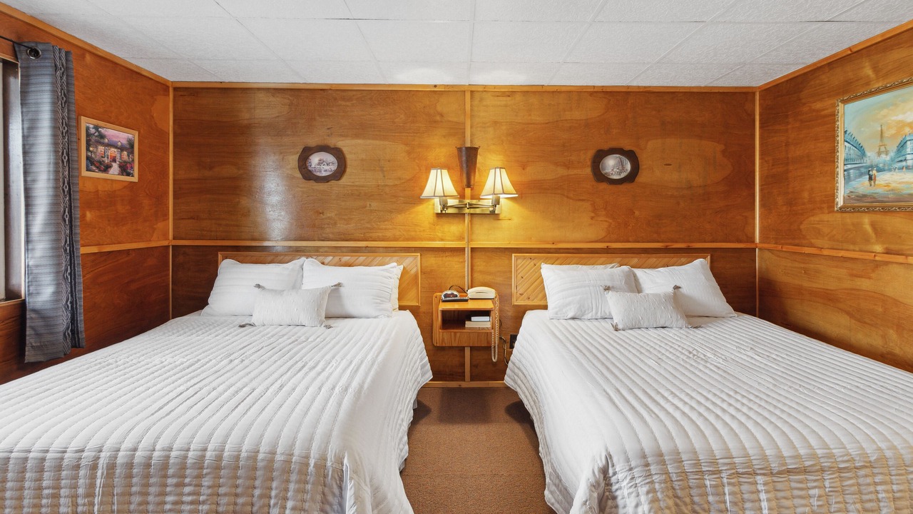 Photo of Bedroom in Mackinaw City