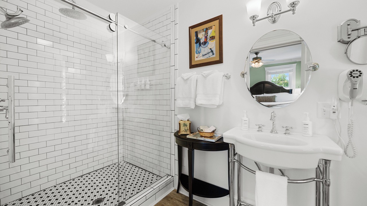 Photo of Bathroom in Steeles Tavern