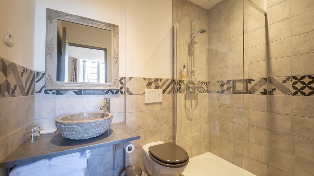 Photo of Bathroom in L'Honor-de-Cos