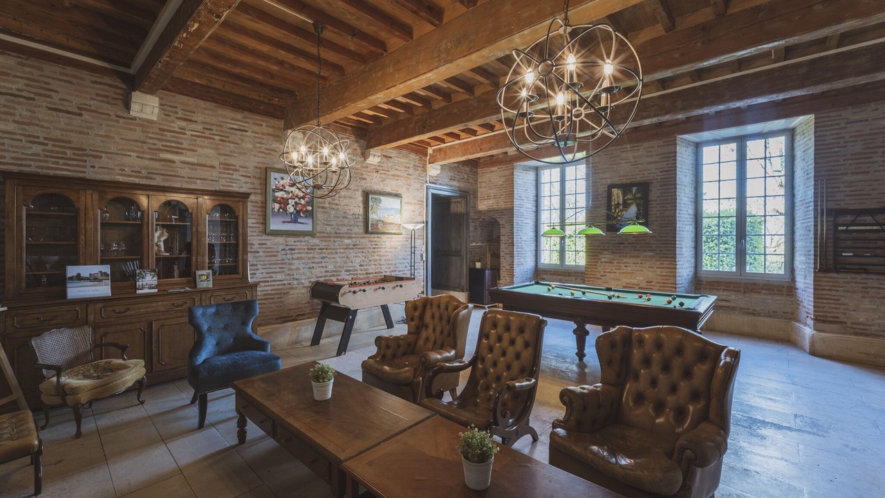 Photo of Others in L'Honor-de-Cos