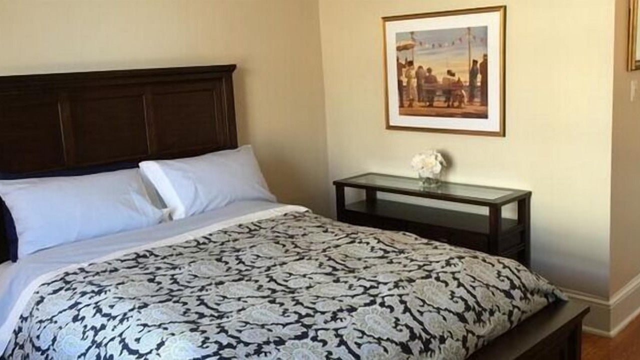 Photo of Bedroom in Downtown Ottawa