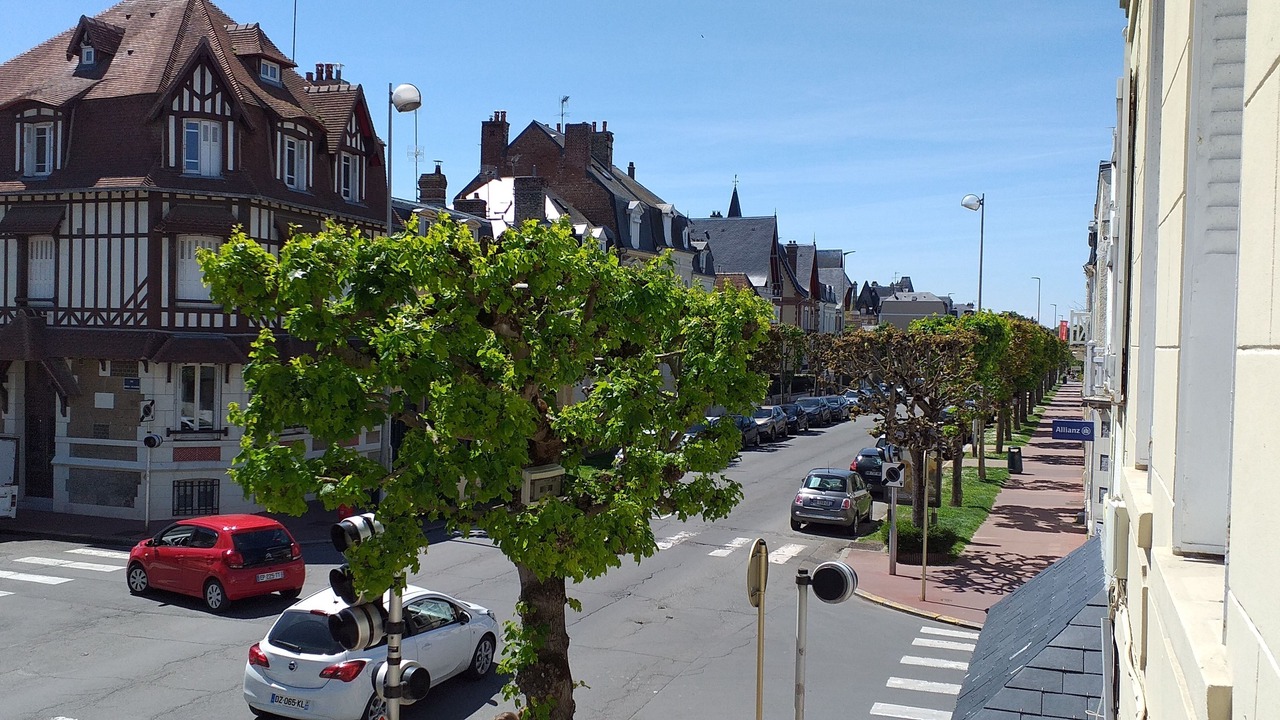Photo of Bedroom in Deauville City Centre