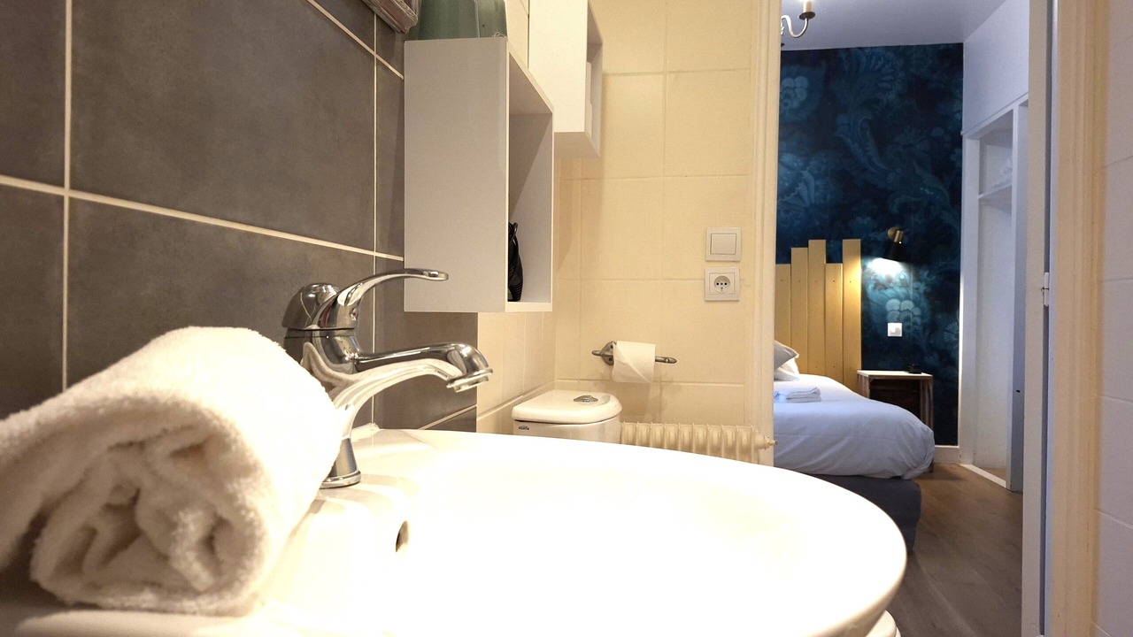 Photo of Bathroom in Deauville City Centre