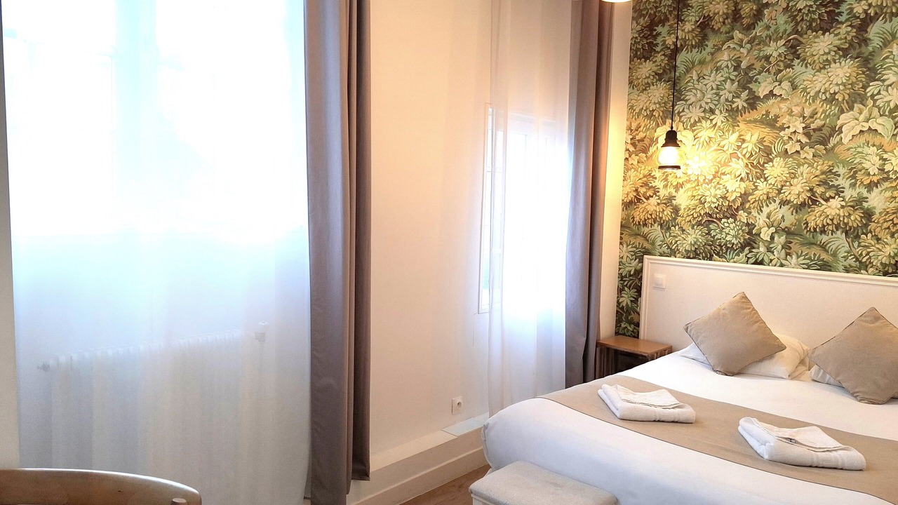 Photo of Bedroom in Deauville City Centre