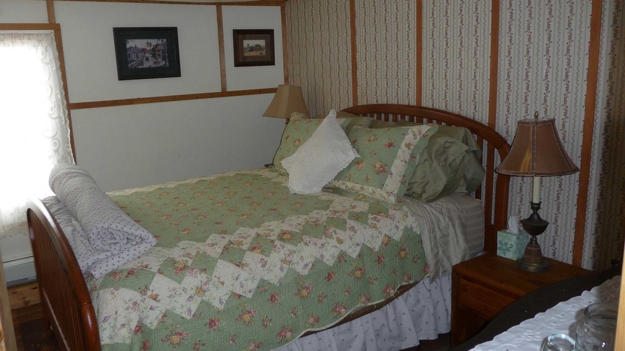 Photo of Bedroom in Twin Lakes