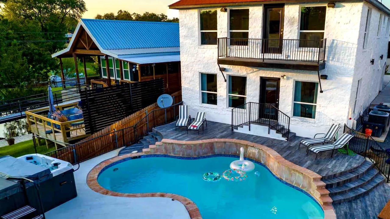 Photo of Outdoor in Kingsland