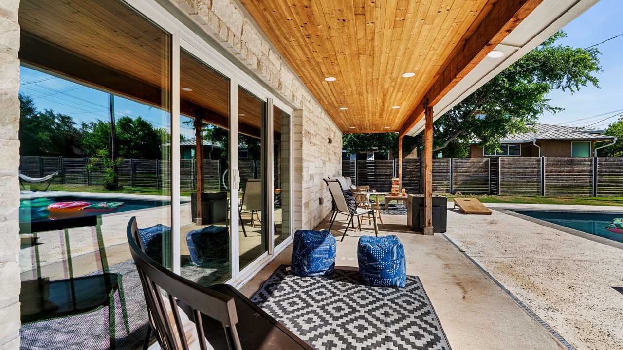 Photo of Outdoor in McNeil