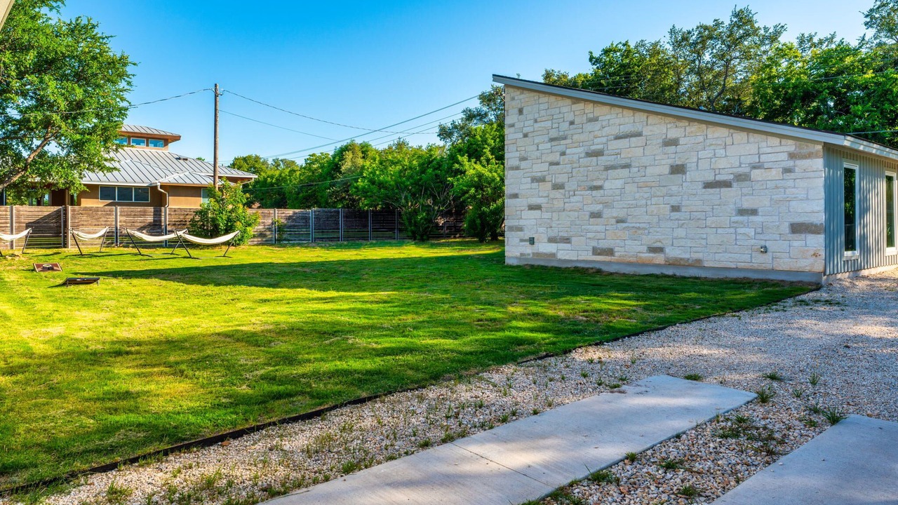 Photo of Outdoor in McNeil