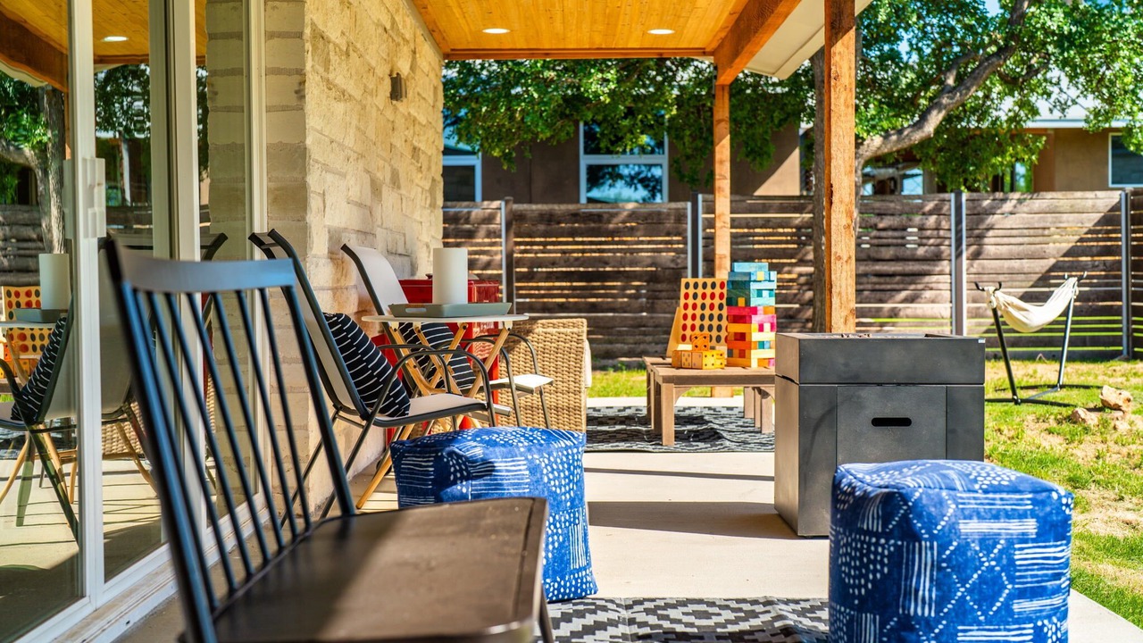 Photo of Outdoor in McNeil