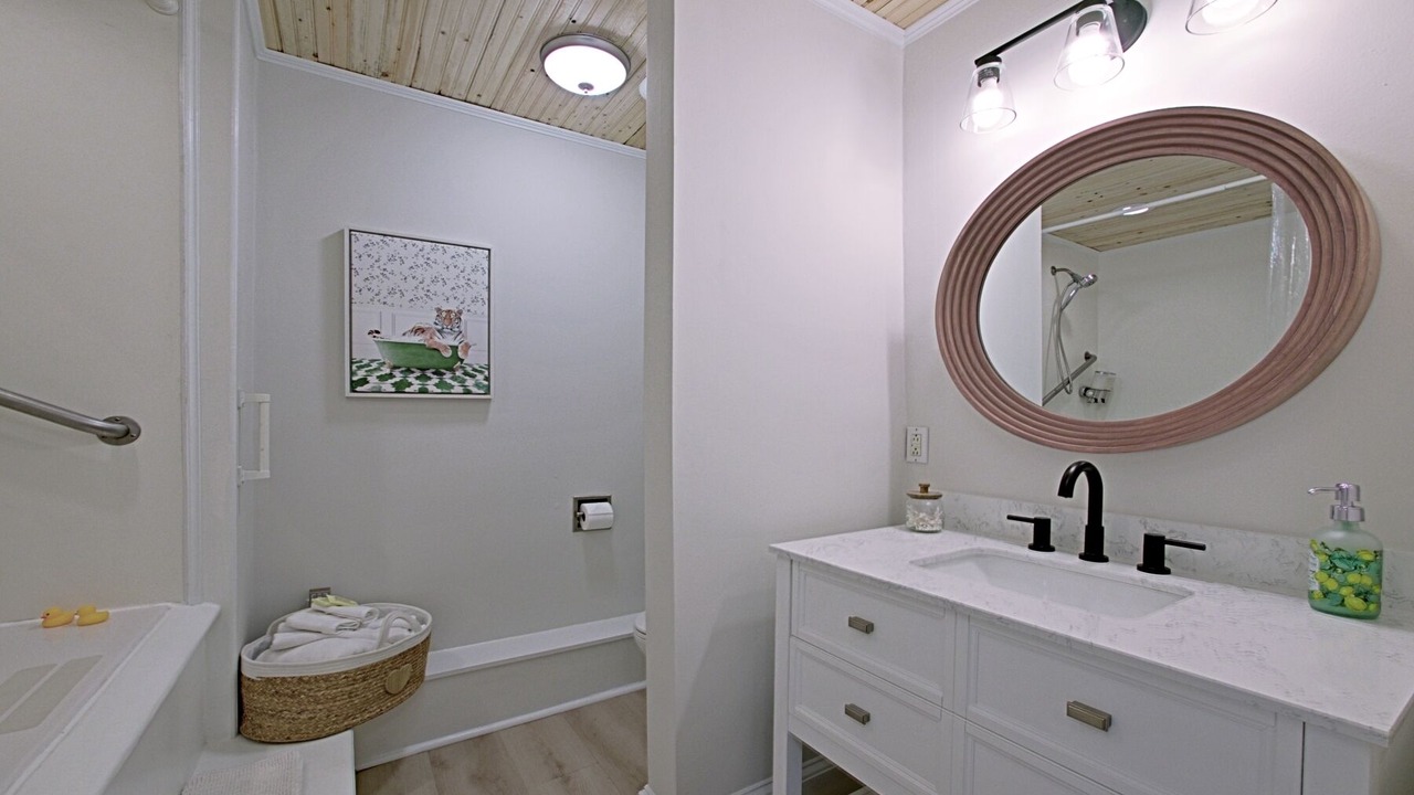 Photo of Bathroom in Columbia