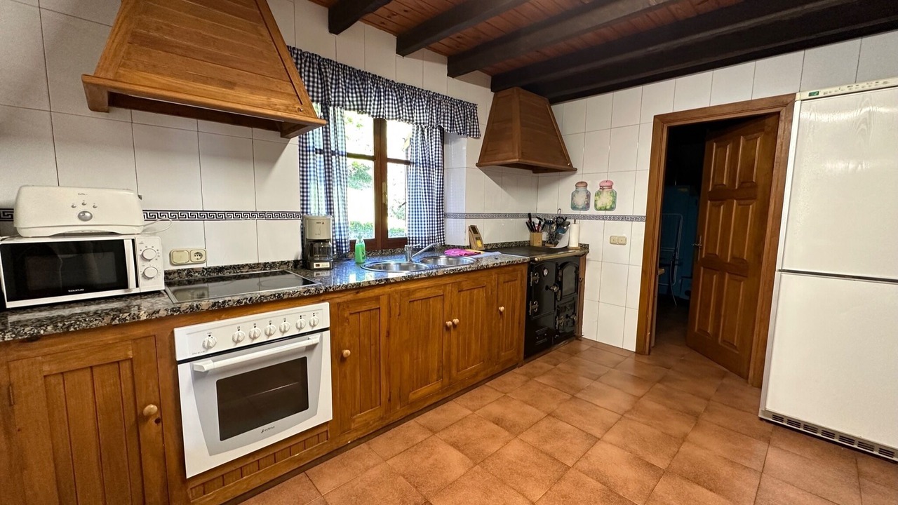 Photo of Kitchen in Gautegiz Arteaga