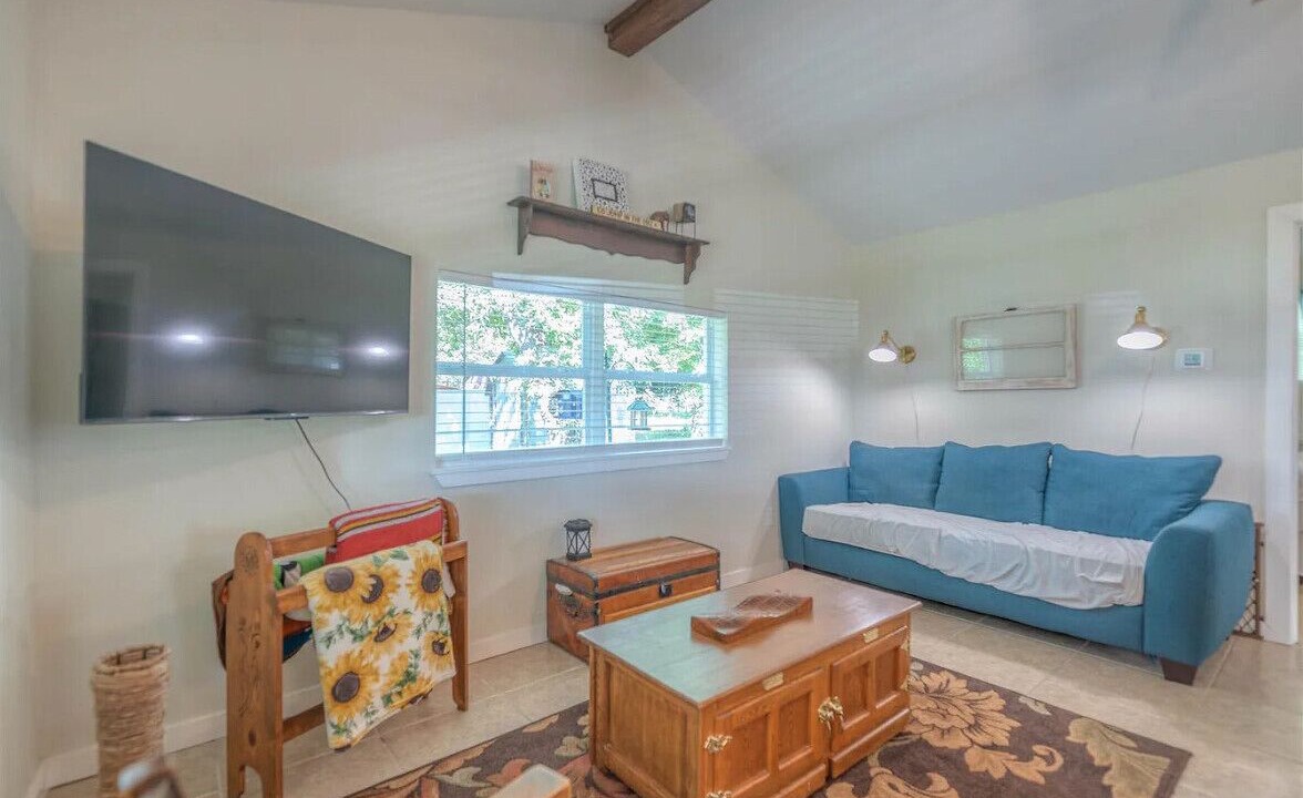 Photo of Livingroom in Trinity