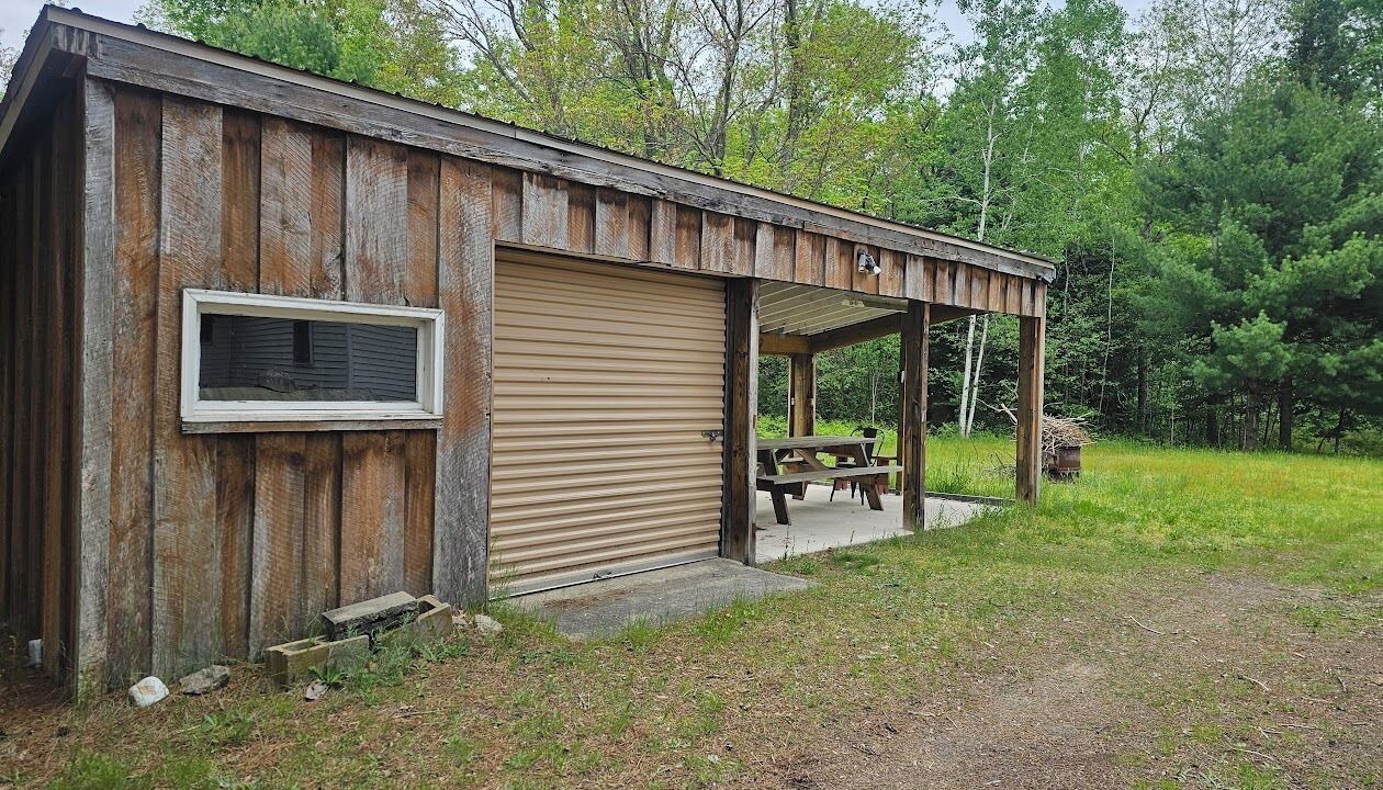 Photo of Outdoor in Manton