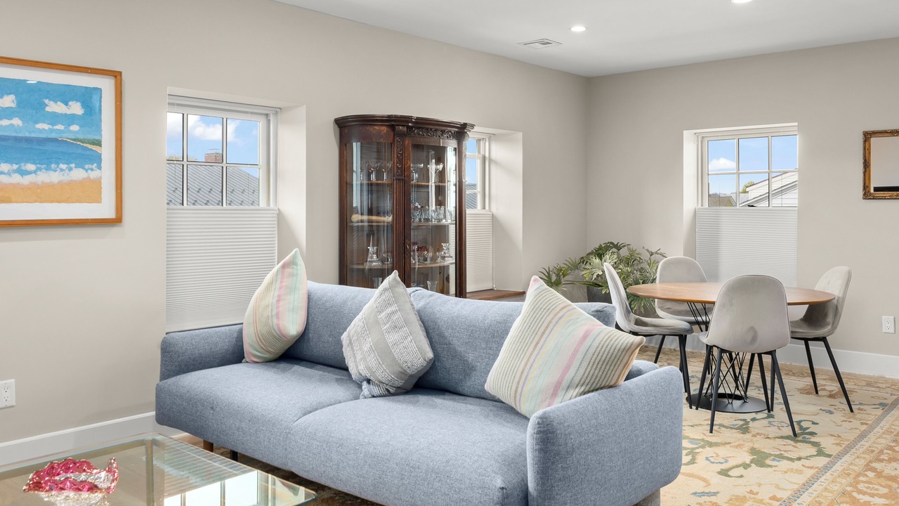 Photo of Others in Hudson