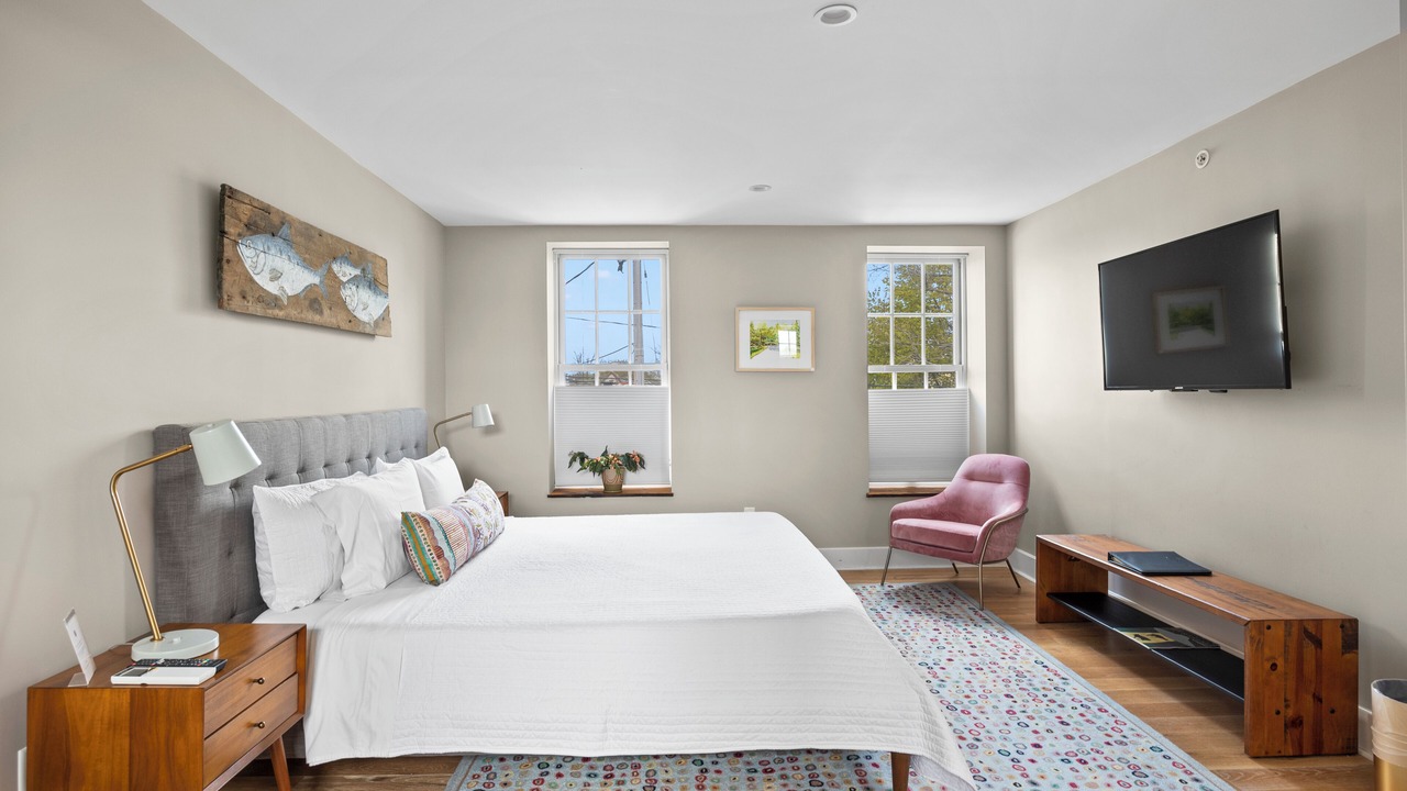 Photo of Others in Hudson