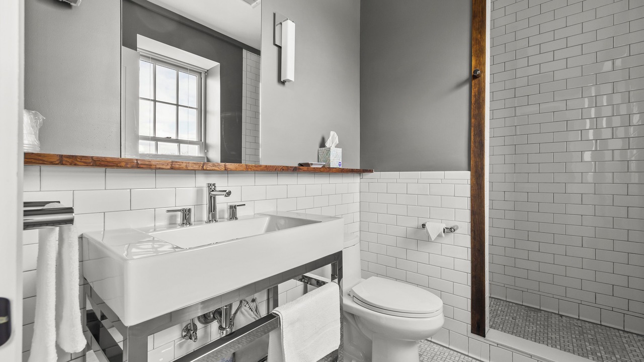 Photo of Others in Hudson