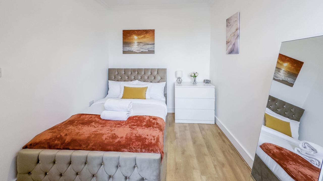 Photo of Others in Woodside