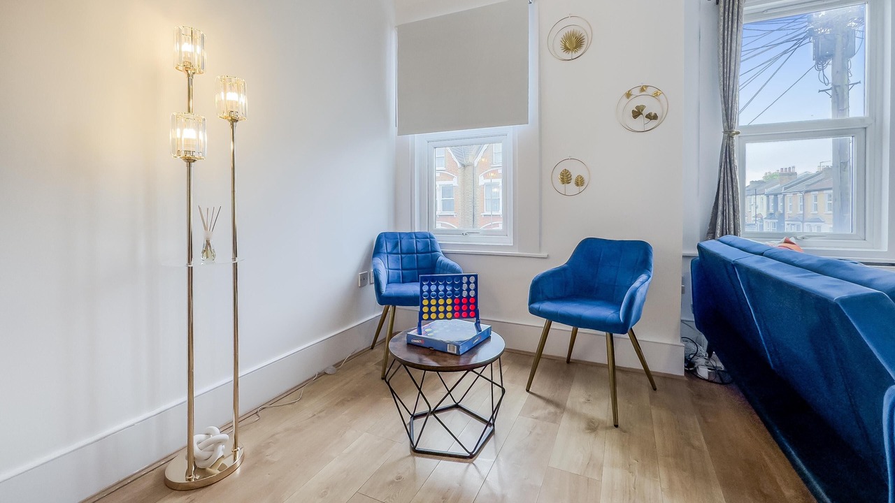 Photo of Others in Woodside