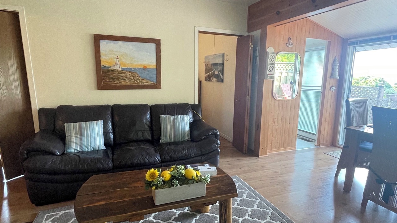 Photo of Livingroom in Waubaushene