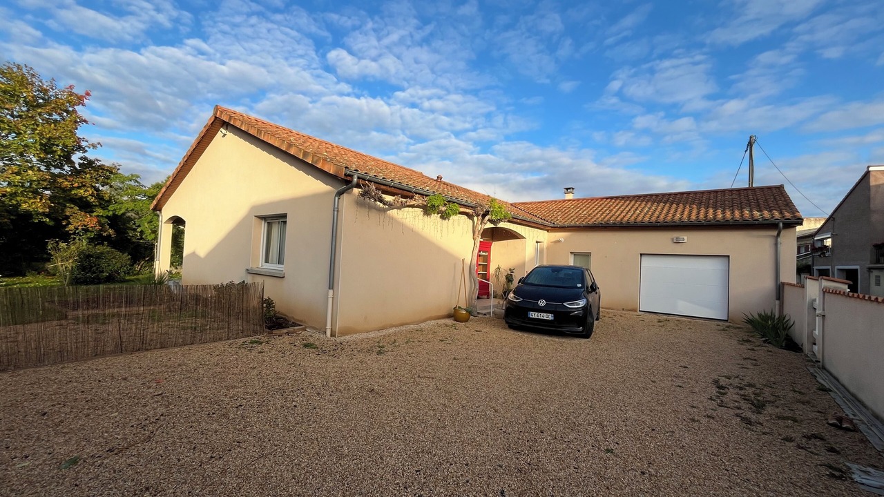 Photo of Outdoor in Le Breuil-sur-Couze