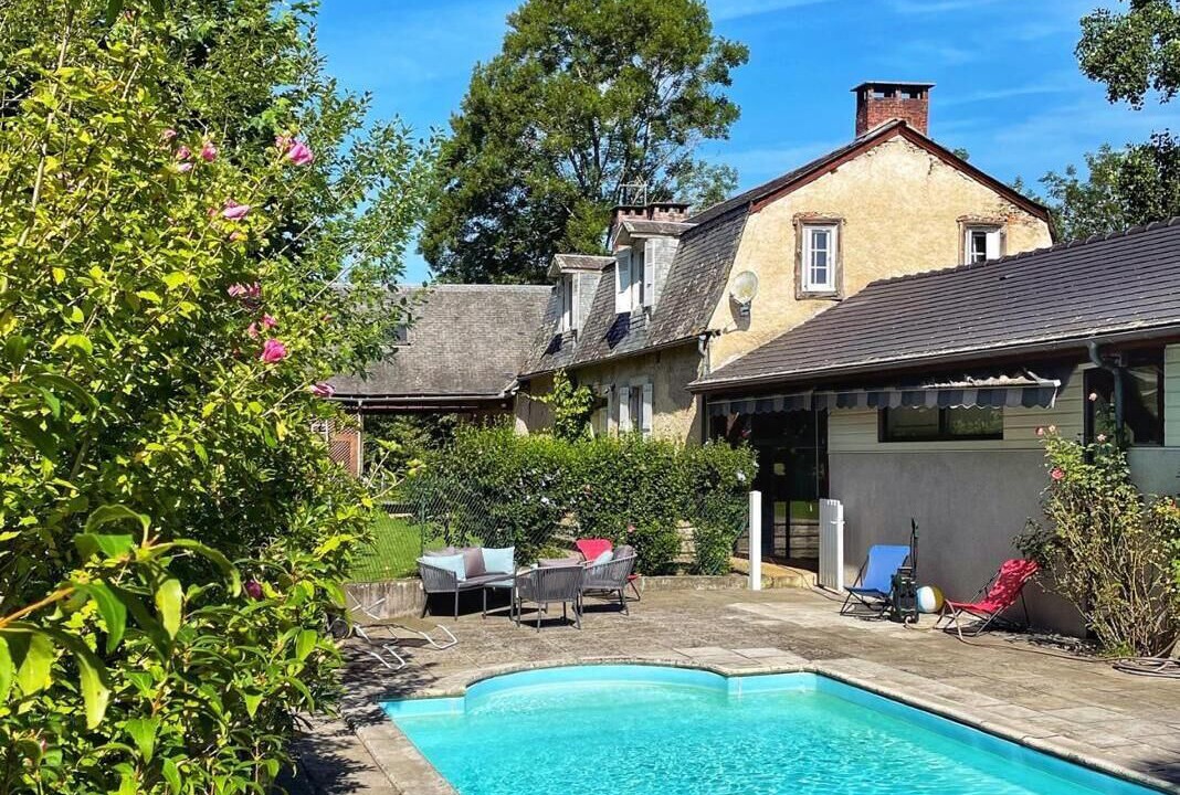 Photo of Outdoor in Bourg-de-Bigorre