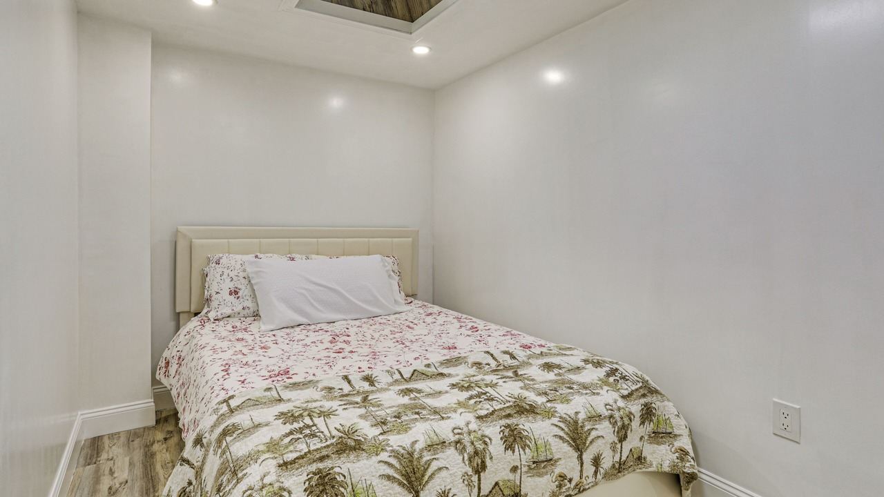 Photo of Others in Pembroke