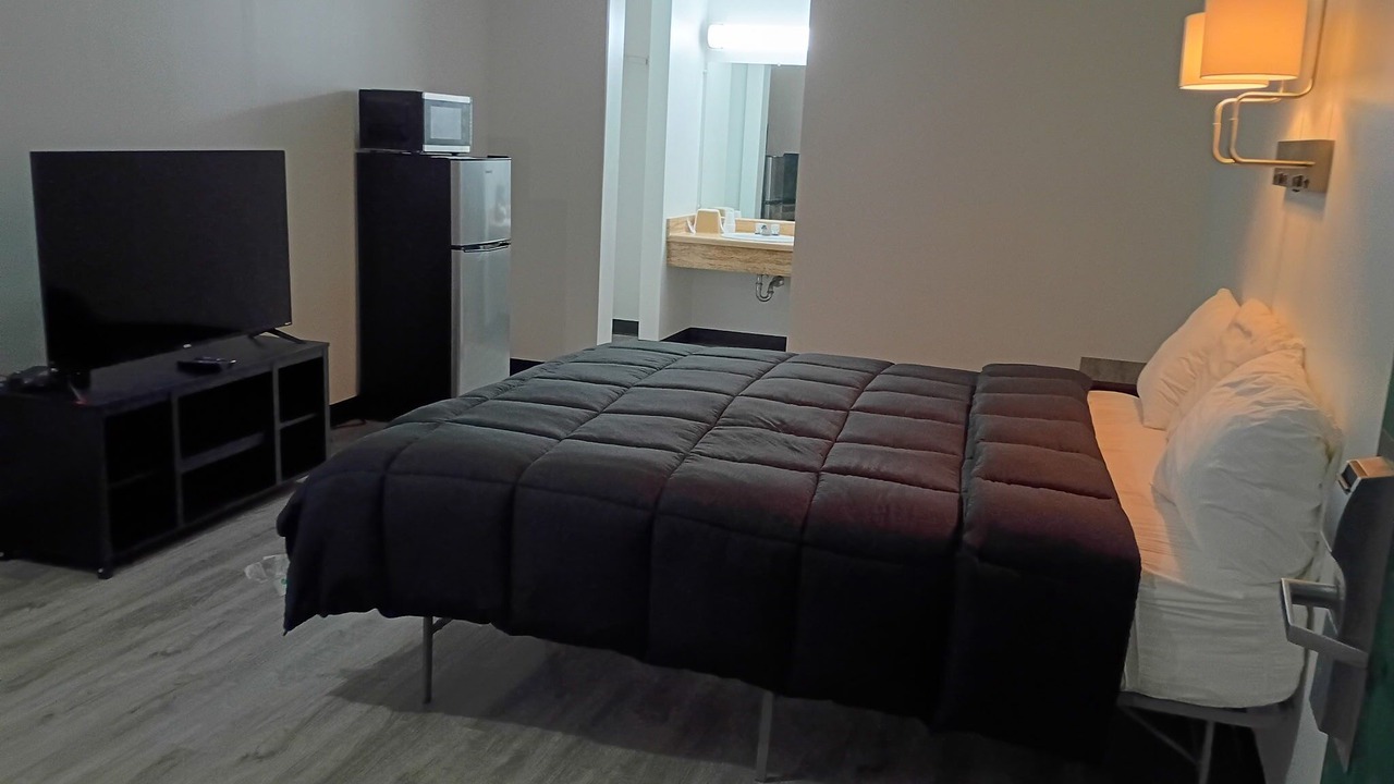 Photo of Bedroom in Parsons