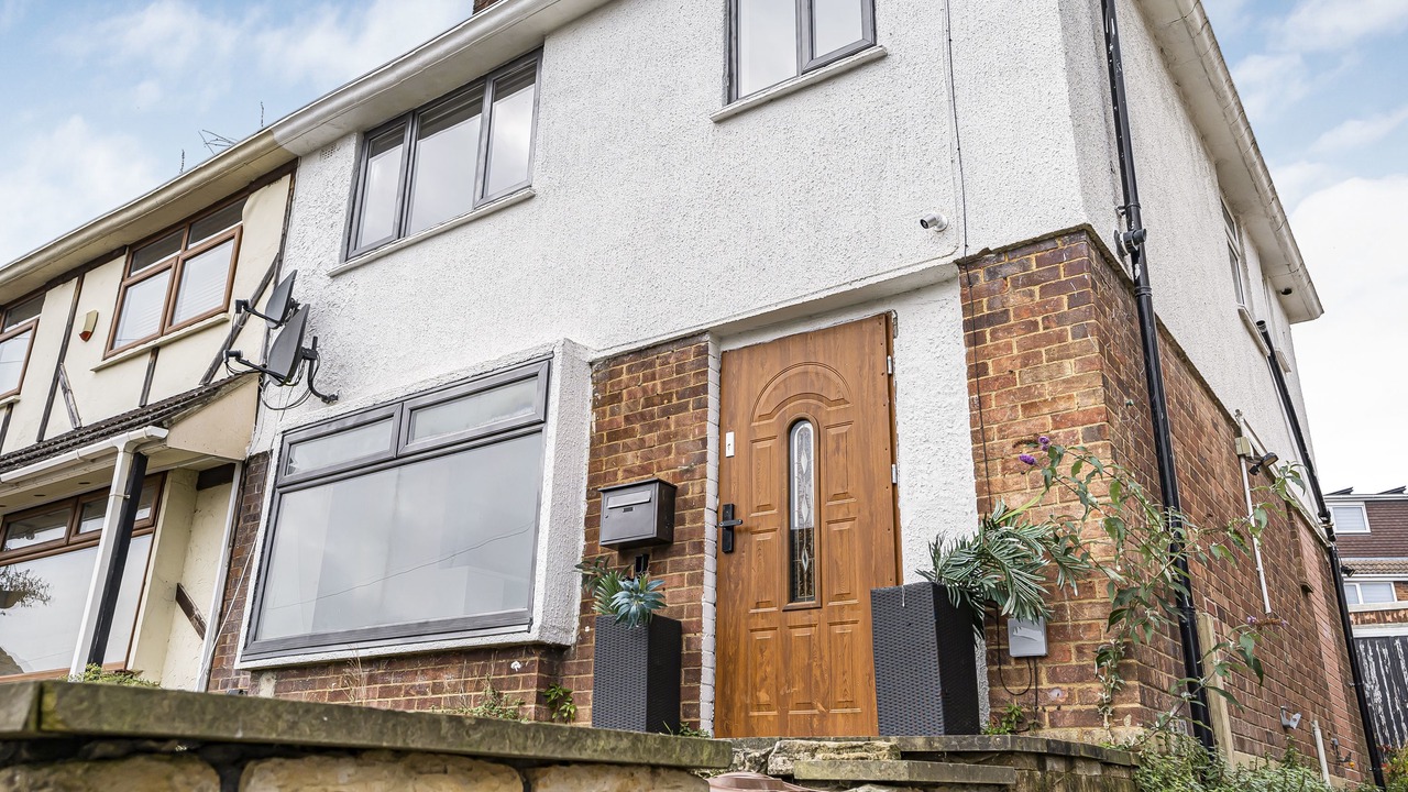 Photo of Outdoor in Luton