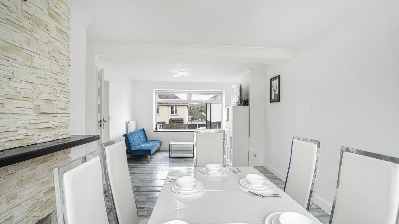 Photo of Others in Luton