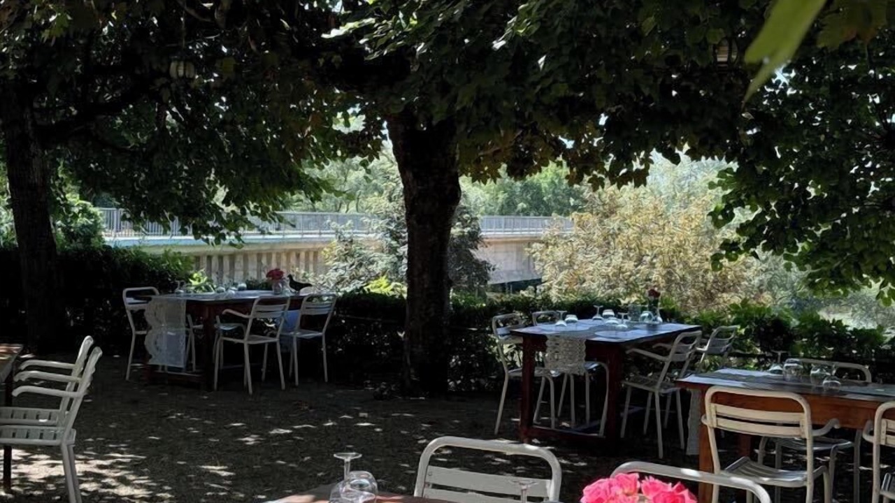 Photo of Patio Balcony in Villeneuve-sur-Allier