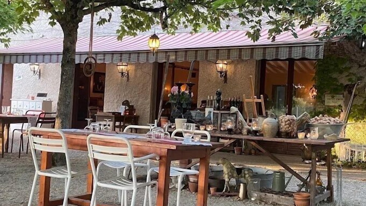 Photo of Patio Balcony in Villeneuve-sur-Allier