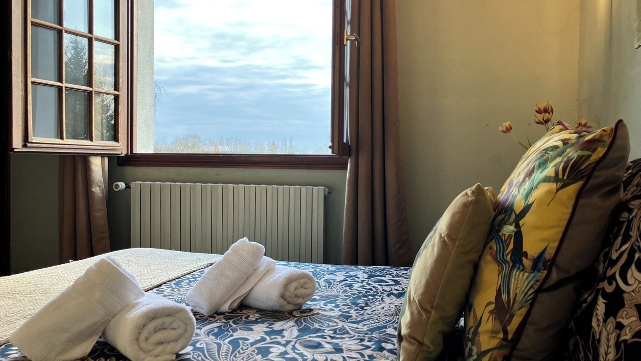 Photo of Bedroom in Villeneuve-sur-Allier