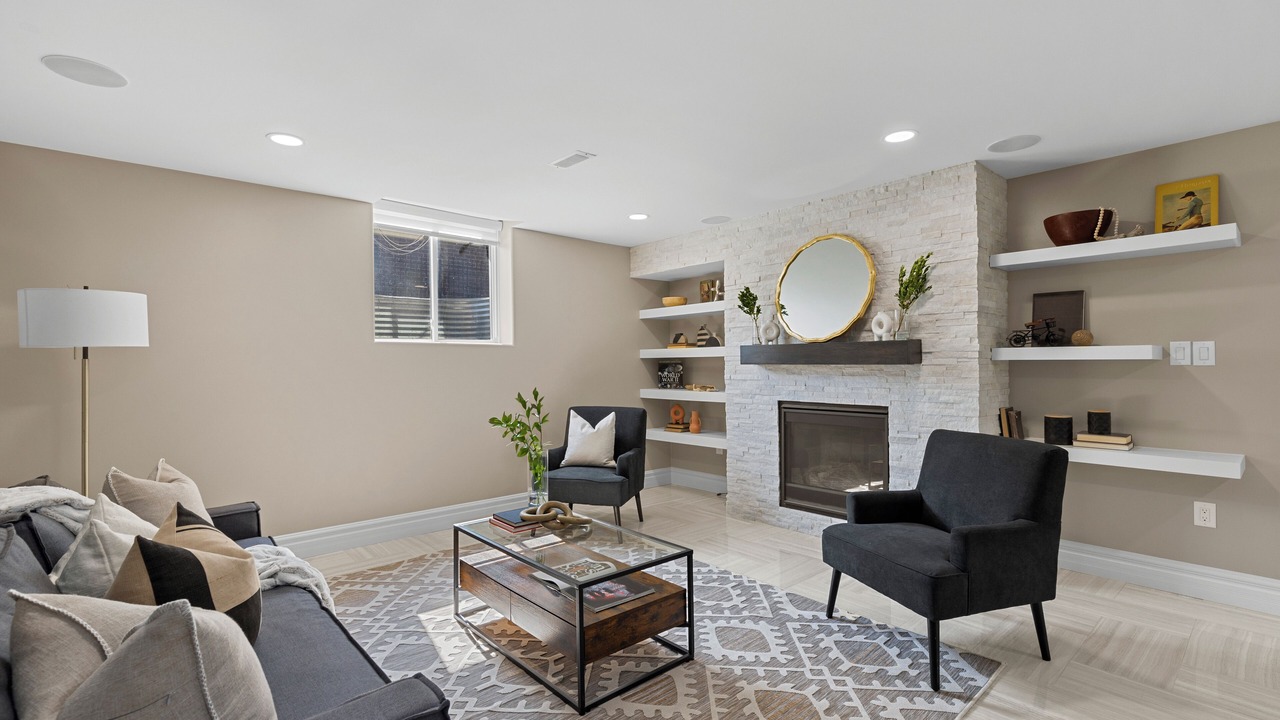 Photo of Livingroom in LaSalle