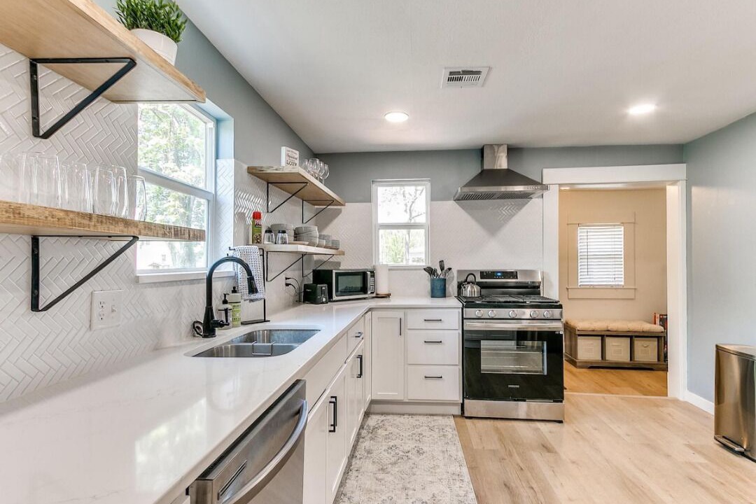Photo of Kitchen in Guthrie