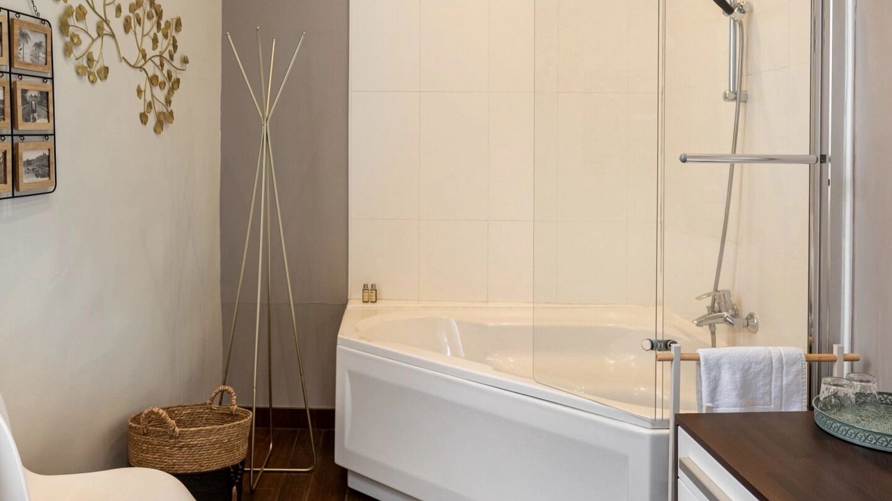 Photo of Bathroom in Republique