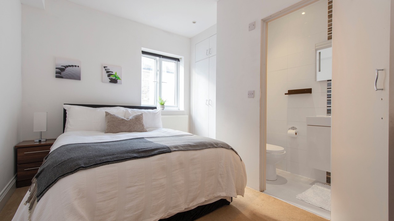 Photo of Others in Ealing Common