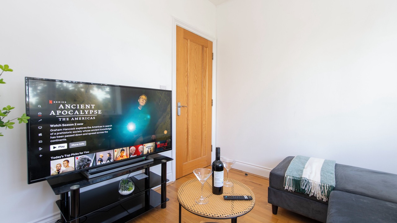 Photo of Others in Ealing Common