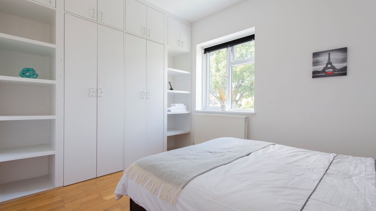 Photo of Others in Ealing Common