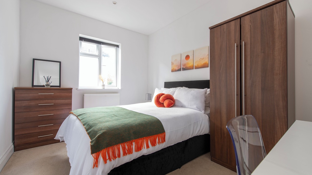 Photo of Others in Ealing Common