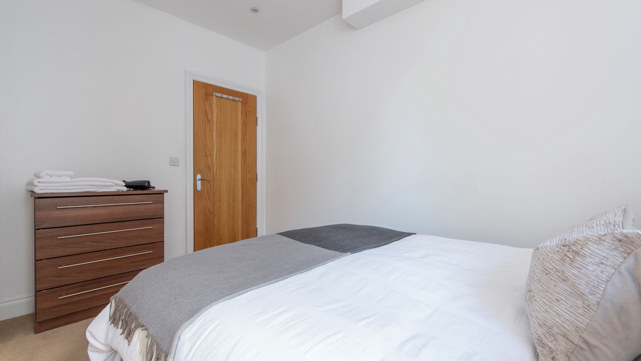 Photo of Others in Ealing Common