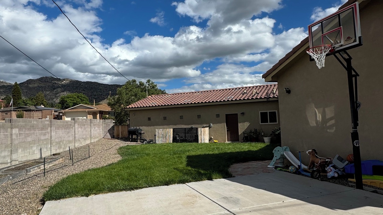 Photo of Outdoor in Northeast Heights
