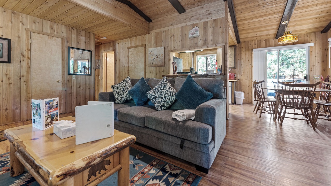 Photo of Livingroom in Vista