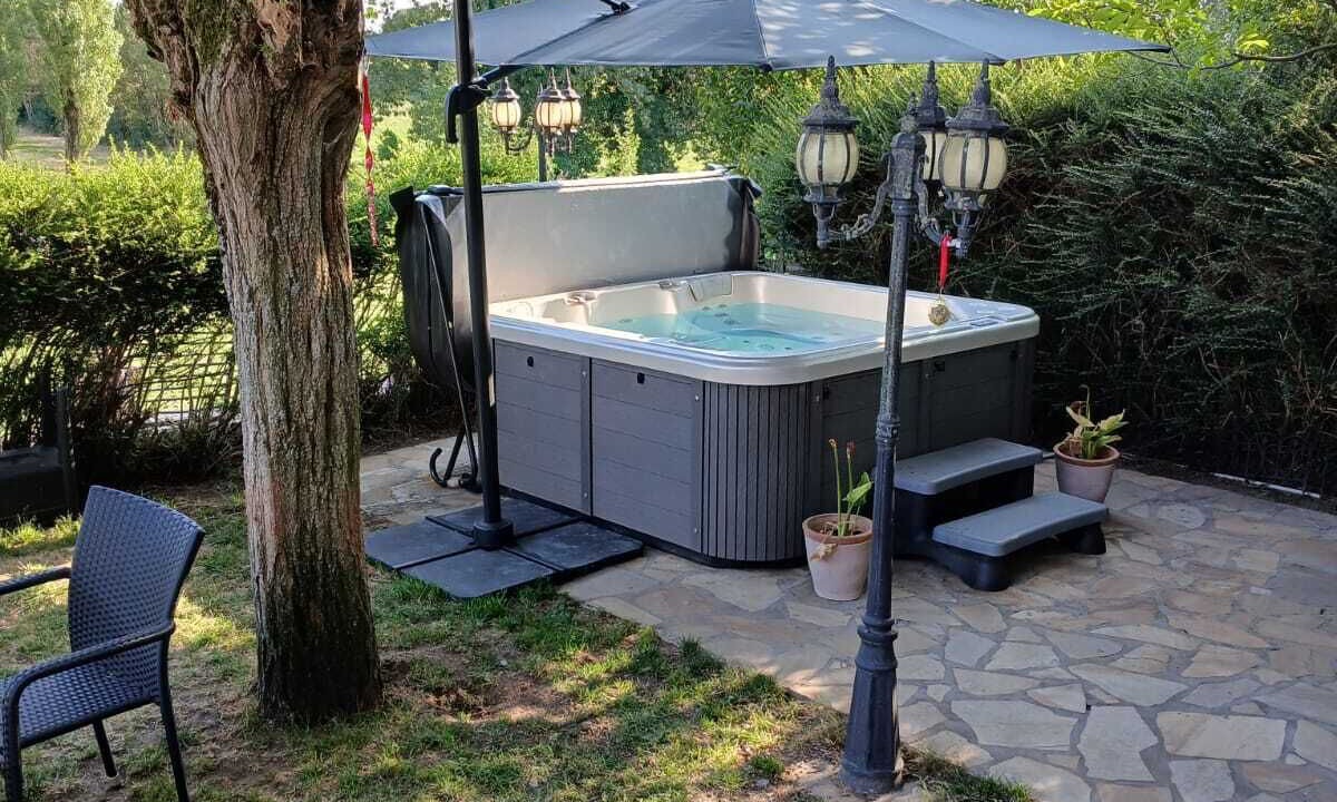Photo of Outdoor in Auriac-Lagast